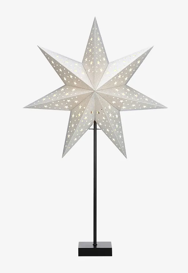 Moderiktig silver lampa 2025 från Markslöjd.