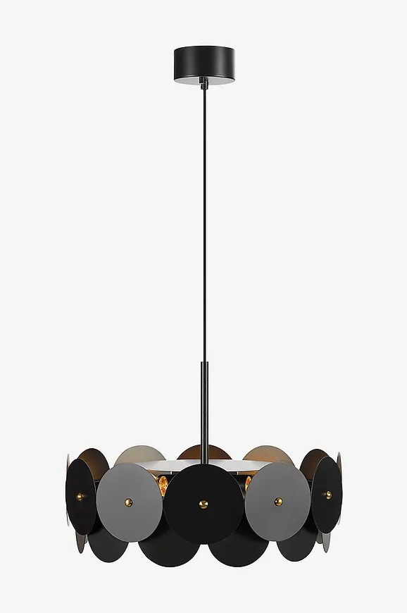 Skön svart lampa 2025 från Markslöjd.