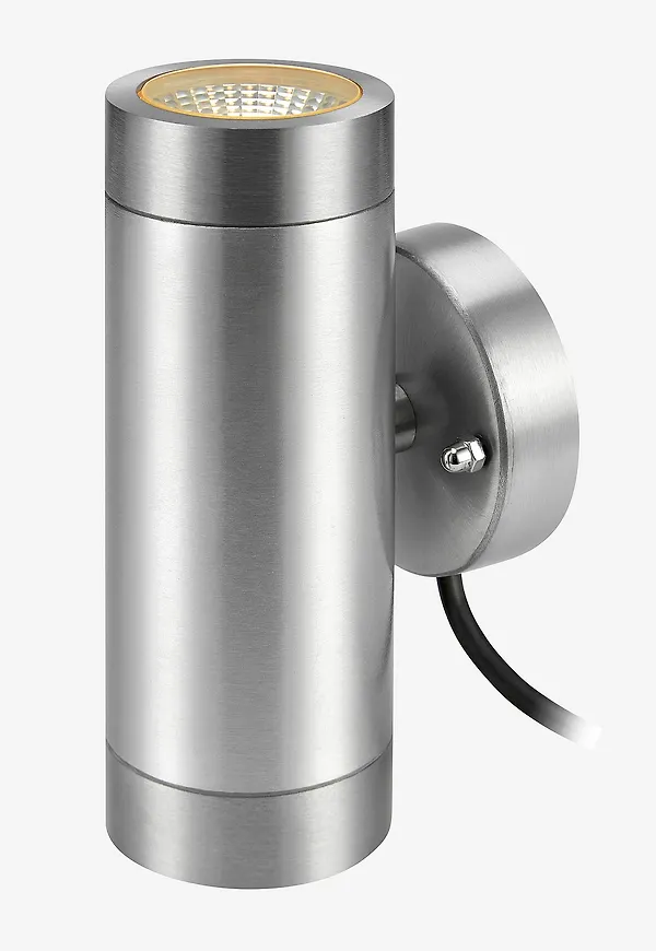 Stilriktig Lampa som passar bra vid många olika tillfällen.