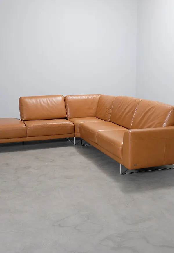 Skön brun soffa 2025 från Masku.