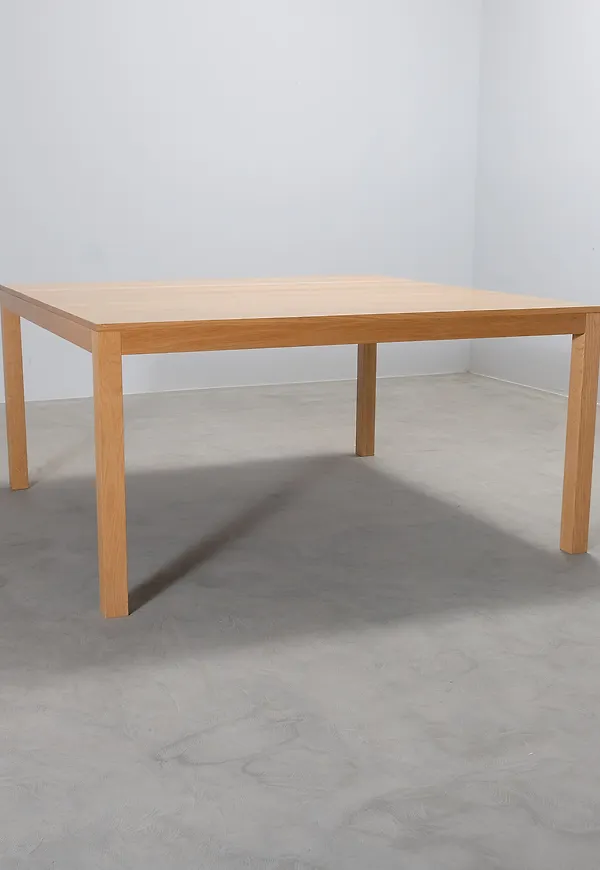 Komfortabel brun matbord 2025 från No brand.