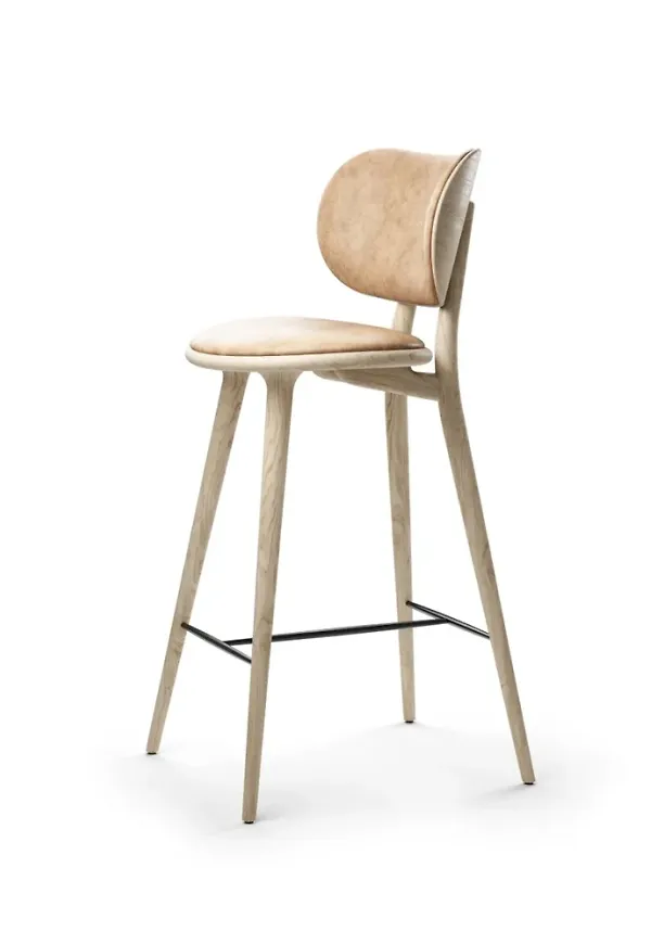 Otroligt fin beige stol i läder från Mater.