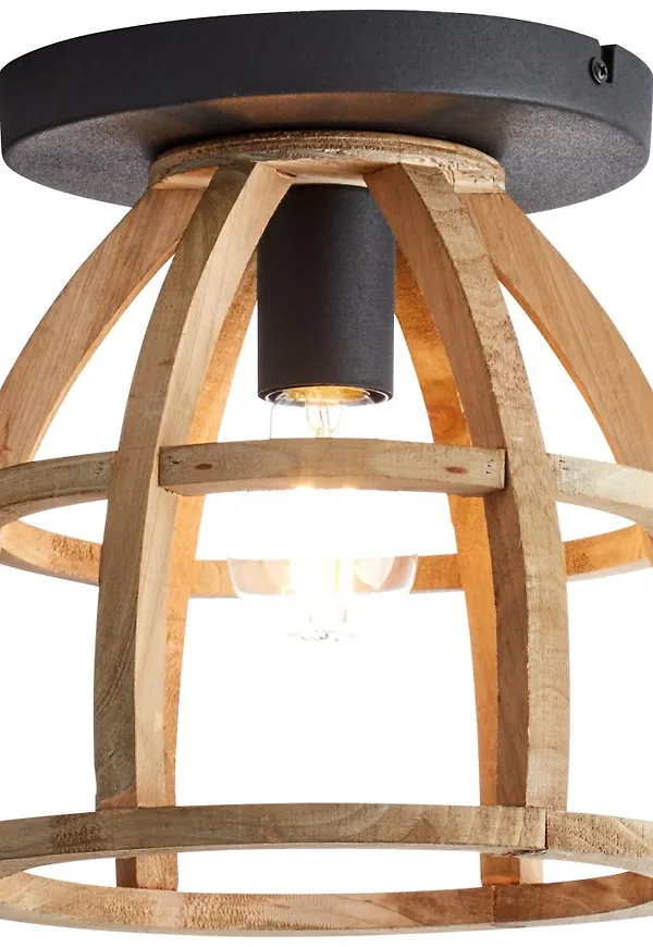 Snygg Lampa som passar bra vid många olika tillfällen.