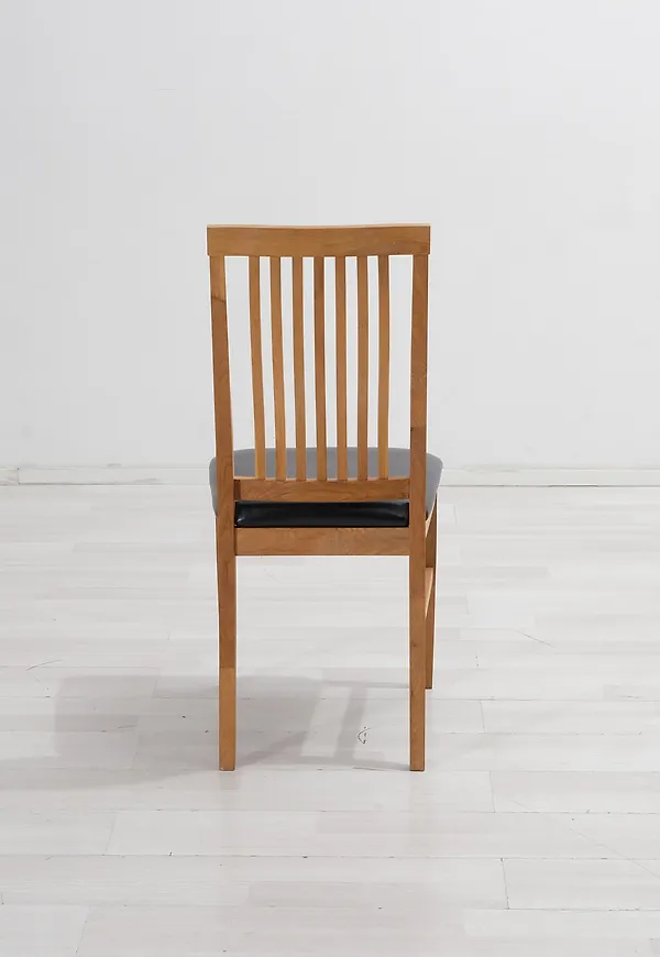 Ikonisk matstol 2025 från No brand.