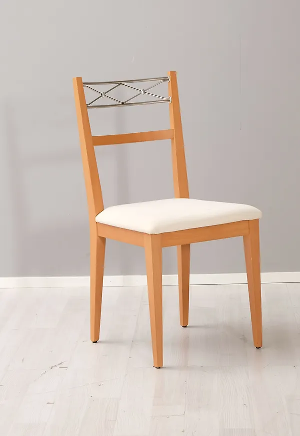 Otroligt snygg Stol som passar bra vid många olika tillfällen.