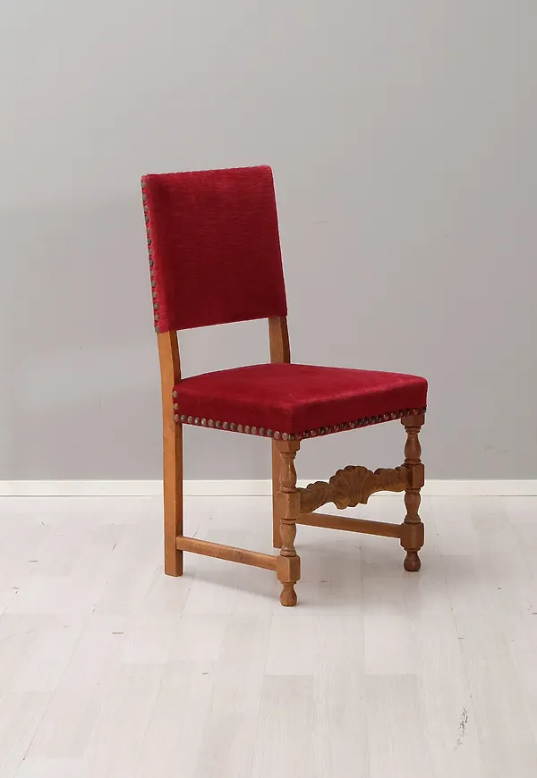 Jättefin matstol 2025 från No brand.