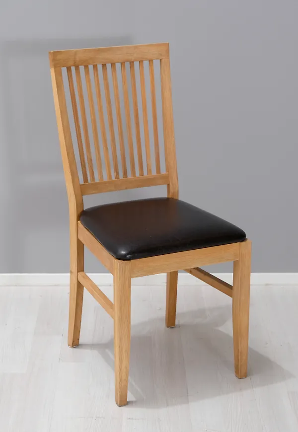 Supersnygg matstol 2025 från No brand.