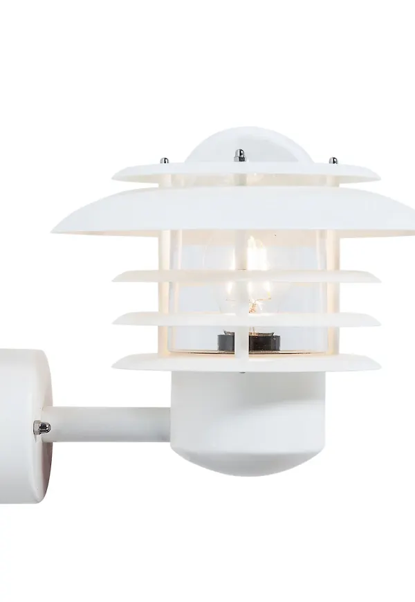 Smickrande Lampa som passar bra vid många olika tillfällen.