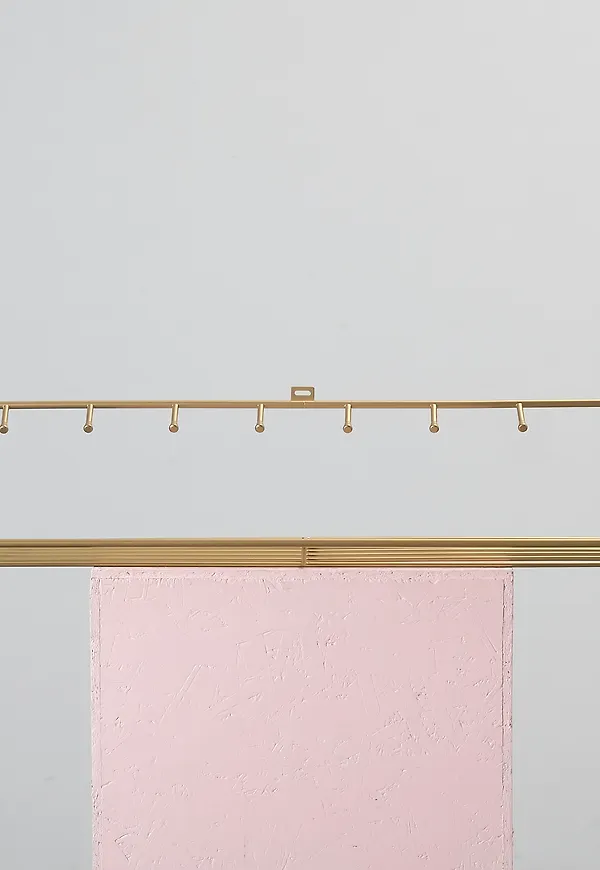 Cool Hylla som passar bra vid många olika tillfällen.