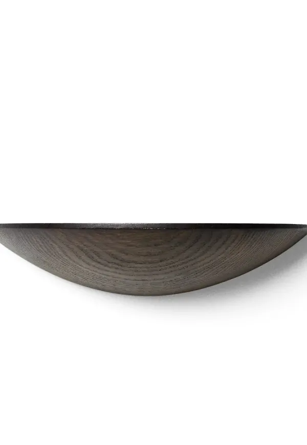 Brun Menu-ekhylla i fantastiskt fin modell.