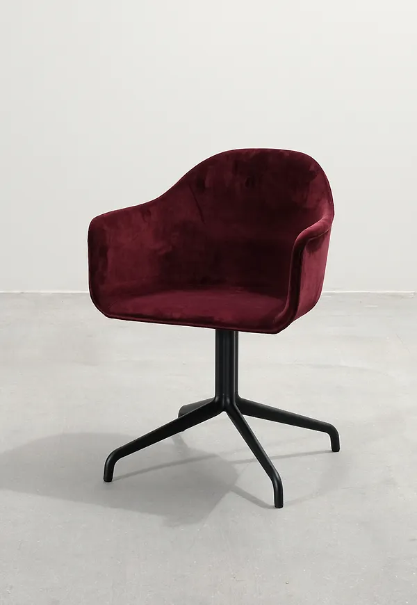 Fantastiskt snygg stol 2025 från Menu.