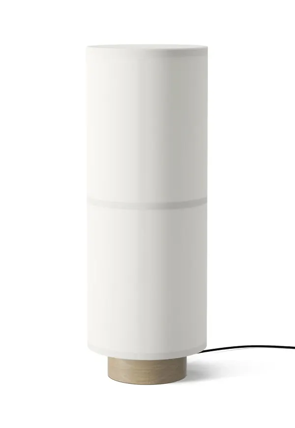 Vit Menu-bordslampa i stilriktig modell.