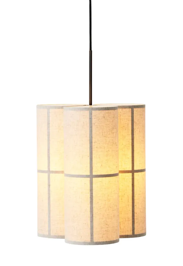 Skön beige taklampa 2025 från Menu.