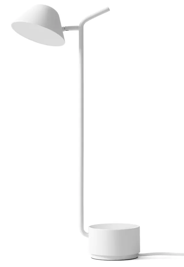 Riktigt trendig vit bordslampa 2025 från Menu.