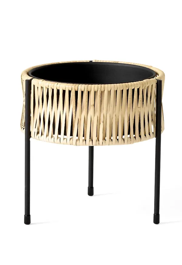 Fantastiskt fin beige kruka 2025 från Menu.