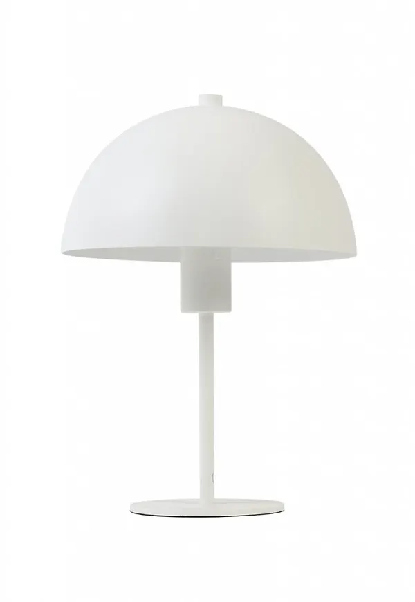 Jättefin Lampa som passar bra vid många olika tillfällen.