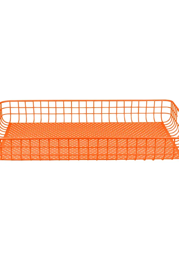Orange Mette Ditmer-serveringsbricka i mysig modell.