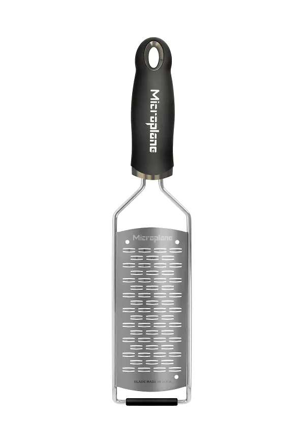 Vacker rivjärn i svart från Microplane.