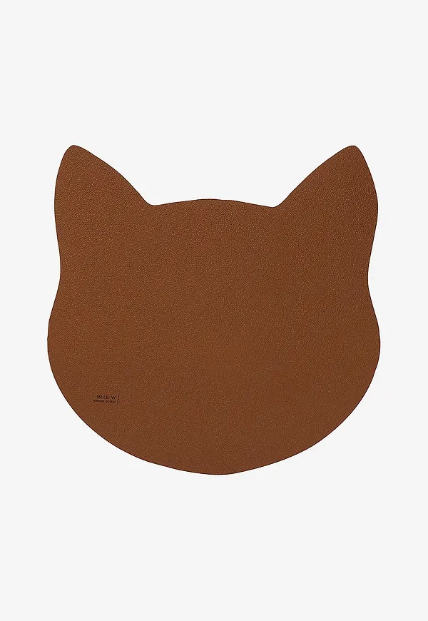 Härlig brun matta 2025 från MiLLE W NORDISK DESIGN.