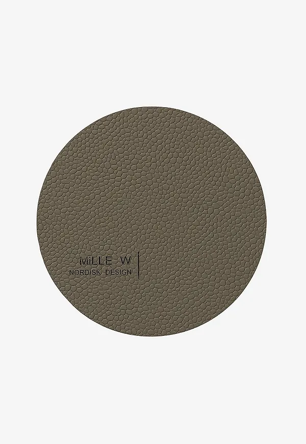 Grå MiLLE W NORDISK DESIGN-underlägg i fantastiskt snygg modell.