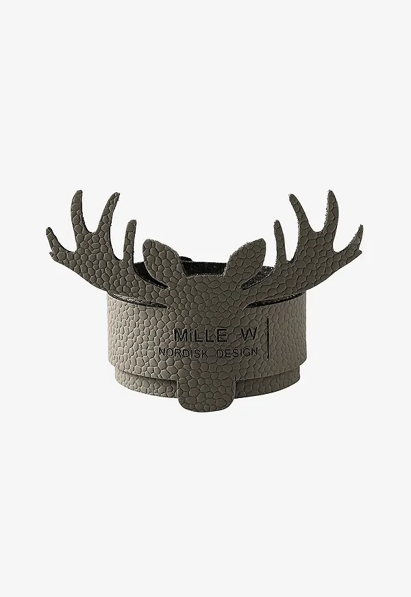 Jättefin servettring i grått från MiLLE W NORDISK DESIGN.