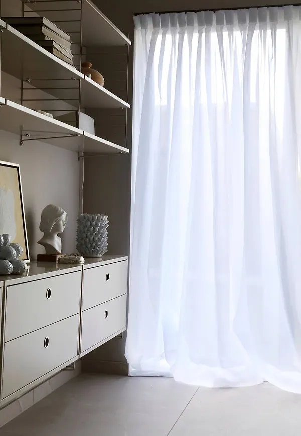 Supersnygg Gardin som passar bra vid många olika tillfällen.