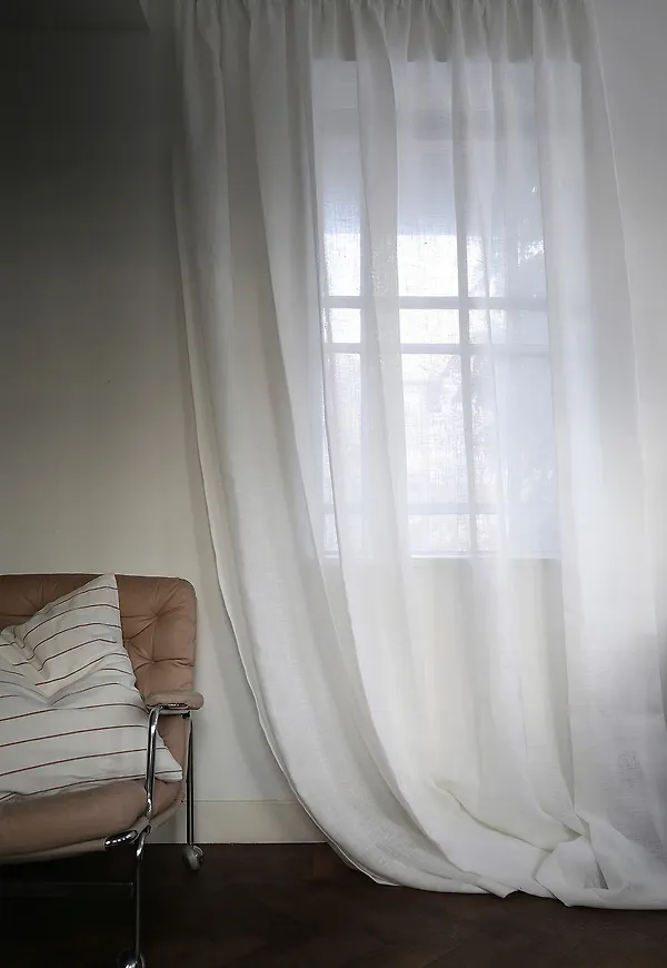 Trendig linnegardin 2025 från Mimou.