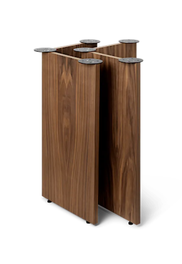 Smickrande bord 2025 från FERM LIVING.