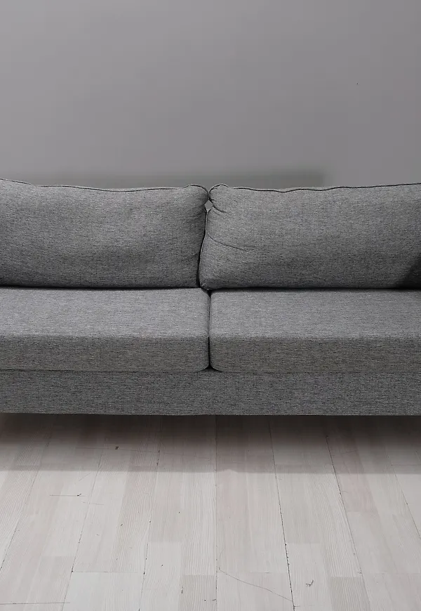 Riktigt fin grå fotpall 2025 från Mio.