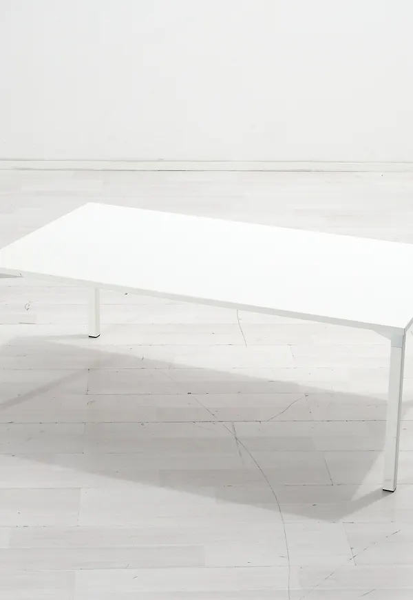 Otroligt snygg vit soffbord 2025 från Mitab.