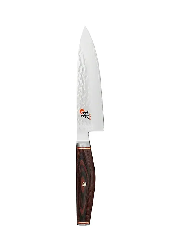 Vacker kockkniv 2026 från Miyabi.