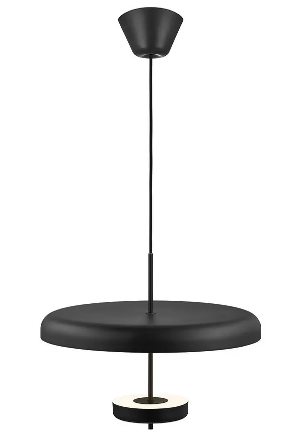 Smickrande aluminiumlampa i svart från Design For The People.