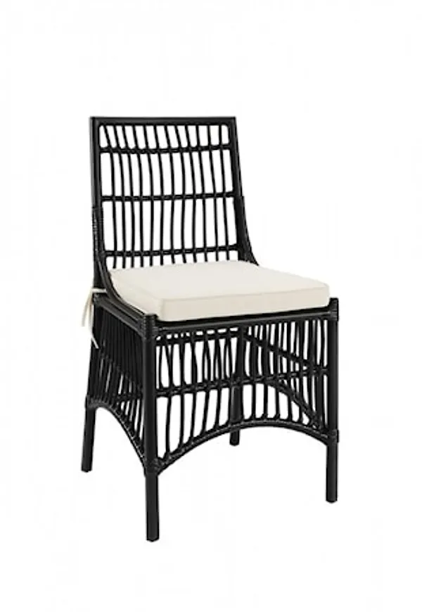 Smickrande svart möbel 2025 från Artwood.