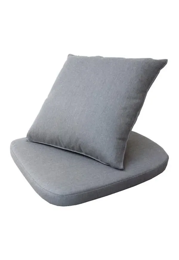 Otroligt fin Stol som passar bra vid många olika tillfällen.