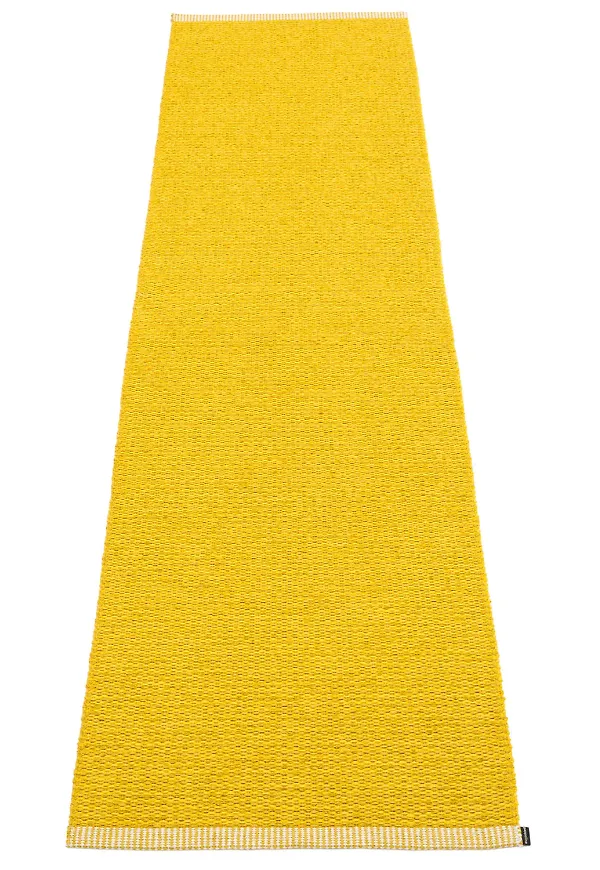 Komfortabel matta 2025 från Pappelina.