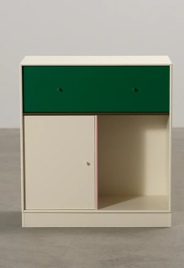 Skön skåp 2025 från Montana.