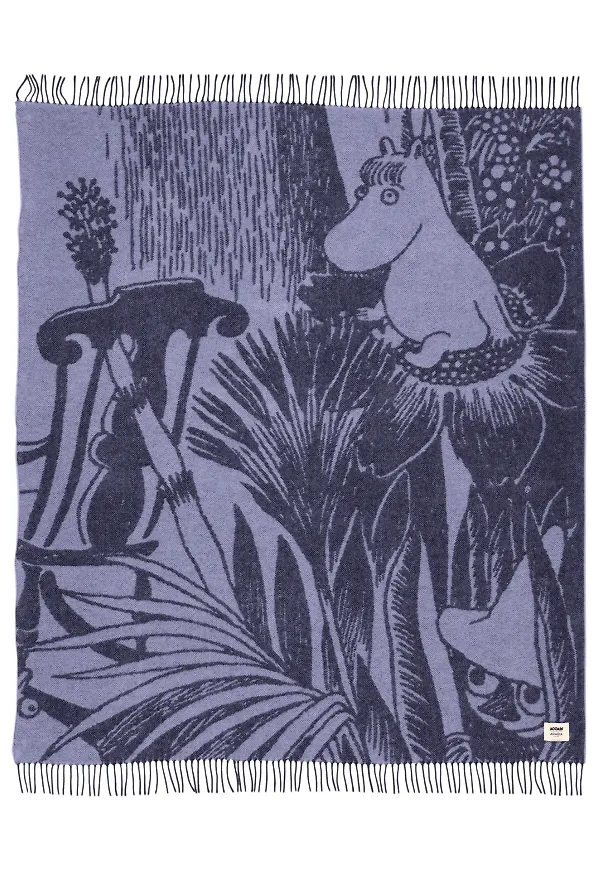 Blå Moomin Arabia-ullfilt i ikonisk modell.