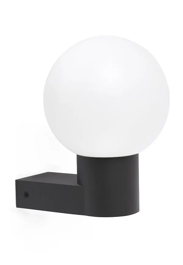 Snygg aluminiumlampa 2025 från Faro Barcelona.