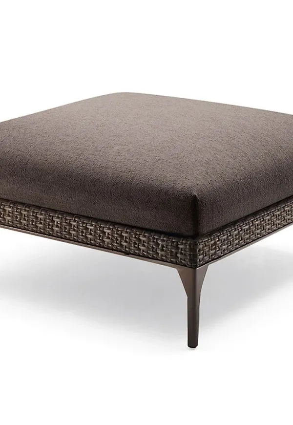 Skön brun pall 2025 från Dedon.