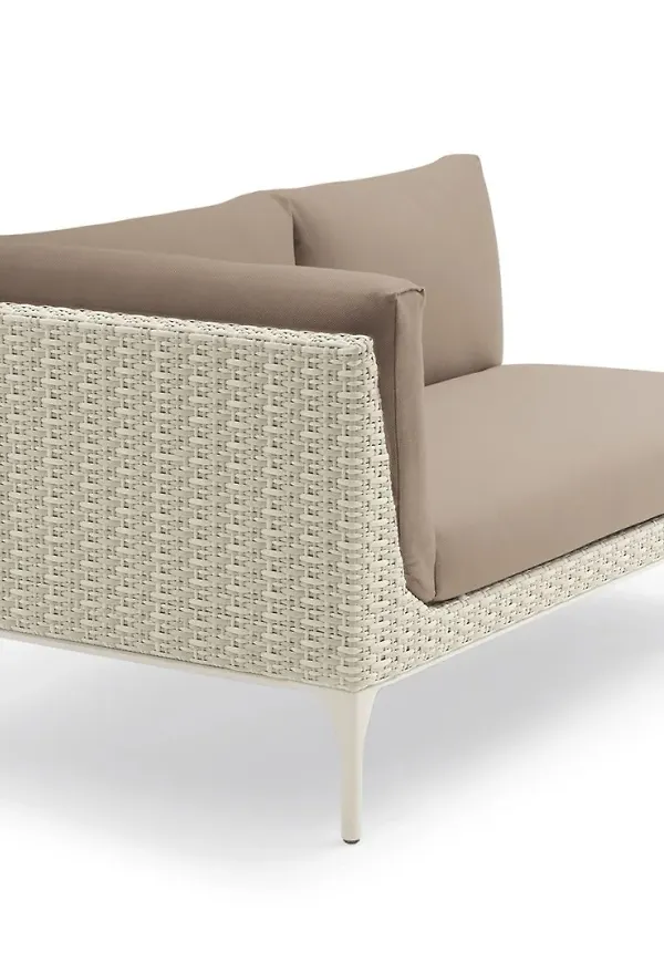 Klassisk vit utemöbel i aluminium från Dedon.