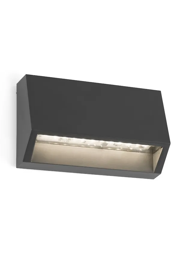 Jättesnygg Lampa som passar bra vid många olika tillfällen.