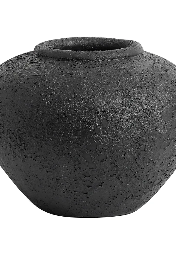 Ikonisk svart kruka 2025 från Muubs.