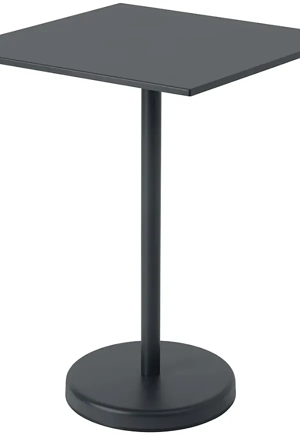 Snygg bord som passar bra vid många olika tillfällen.