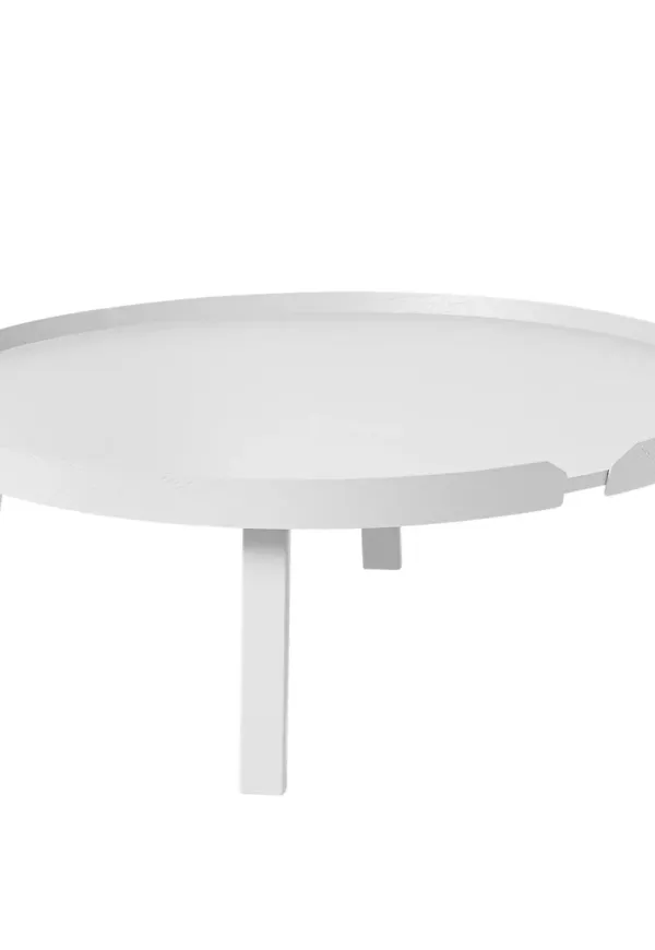 Fin vit bord 2026 från Muuto.