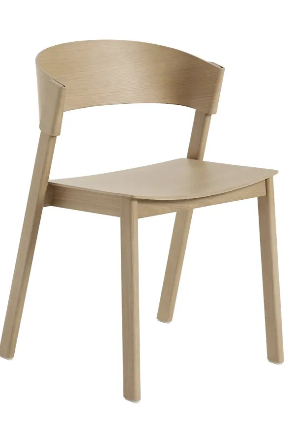 Superfin Stol som passar bra vid många olika tillfällen.