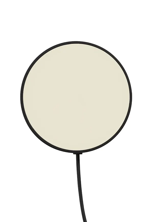 Fantastiskt fin svart golvlampa 2025 från Muuto.