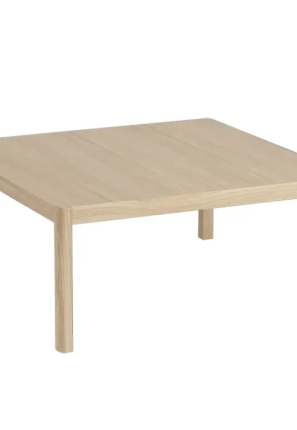 Superfin bord i ek från Muuto.