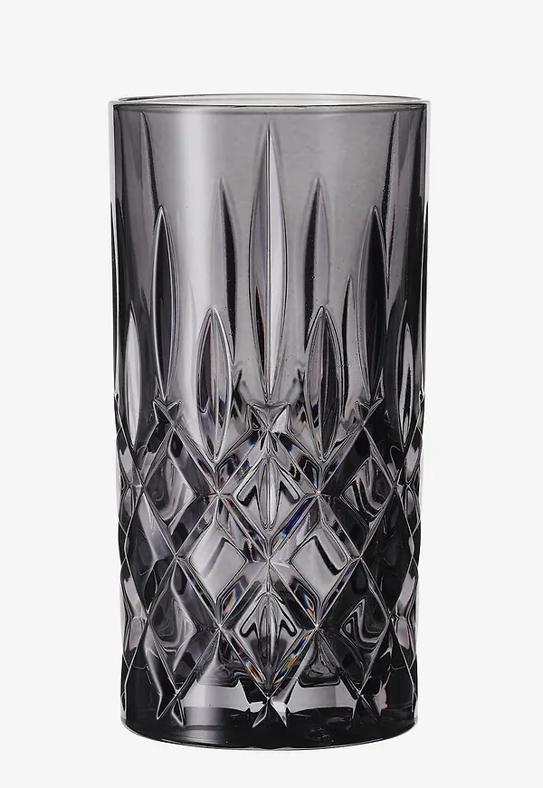 Grå Nachtmann-cocktailglas i stilren modell.