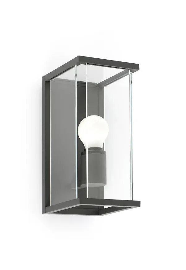 Vacker fasadlampa 2025 från Faro Barcelona.