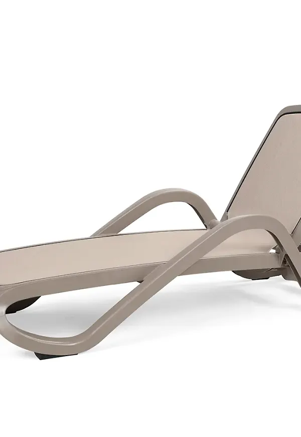 Jättefin solsäng 2025 från Nardi.